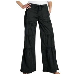 Women’s Soft Surroundings Black highwaisted Tiered pants size medium M
